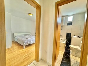 Comfort Apartment, Balcony, Mountain View | 3 bedrooms, soundproofing, iron/ironing board, free WiFi - Family three bedroom Apartment Petrovac (Petrovac)