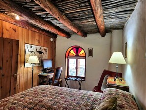 2 chambres, bureau, accès au Wi-Fi (inclus), literie fournie