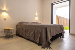 4 camere, ferro/asse da stiro, Wi-Fi gratuito, lenzuola