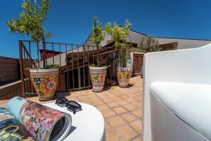 Appartement, uitzicht op de stad | Terras