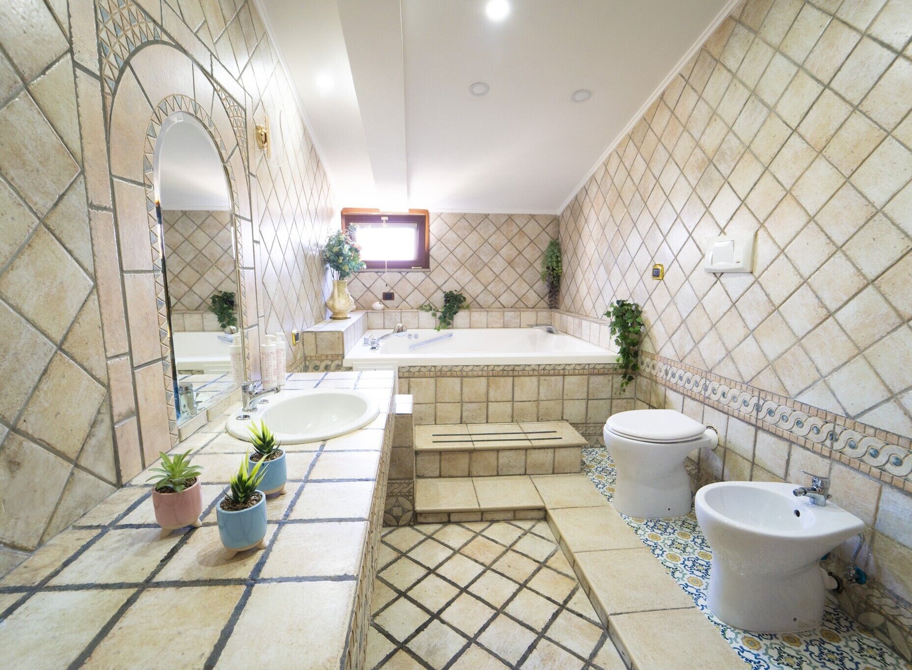 Apartamento, vista para a cidade | Banheiro | Bidê 