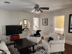 3 bedrooms, iron/ironing board, travel crib, free WiFi