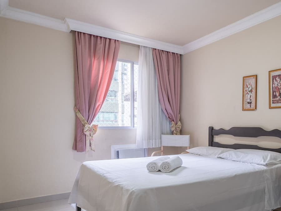 Wifi gratis y ropa de cama