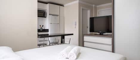 Basic Studio | Free WiFi, bed sheets
