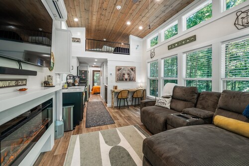 Tiny Bear Paw-relax, unwind and recharge