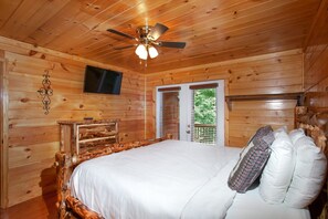 9 室のベッドルーム、アイロン / アイロン台、WiFi (無料)、ベッドシーツ