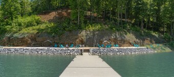 Luxury Cabin w/ Indoor Pool, Hot Tub & Lake Views