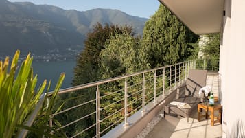 2 slaapkamers, luxe beddengoed, donzen dekbedden