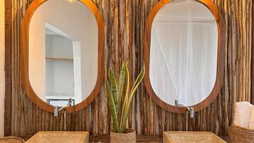 Quarto standard, vista para o mar | Frigobar, quartos à prova de som, Wi-Fi de cortesia, roupa de cama