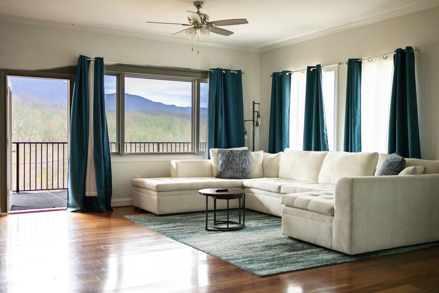 Modern 2br Condo In Gatlinburg - Gatlinburg, TN