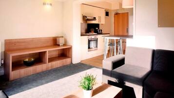 Standard Single Room | Blackout drapes, iron/ironing board, free WiFi