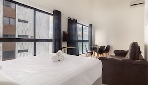 Estudio básico | Tabla de planchar con plancha y wifi gratis