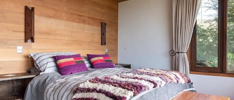 4 Schlafzimmer, Schreibtisch, Bügeleisen/Bügelbrett, Reisekinderbett
