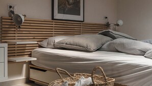 غرفة مزدوجة م ريحة للاستخدام الفردي | تجهيزات عازلة للصوت وواي فاي مجانًا