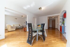 Premium Apartment, Balcony | Living area