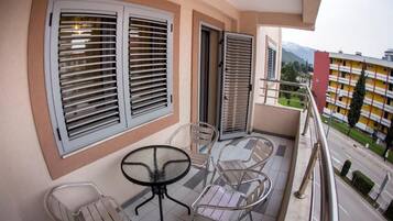 Căn hộ Premium, ban công | Hiên