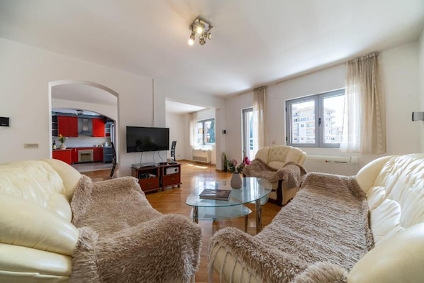 Premium Apartment, Balcony | Living area