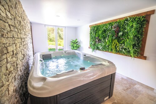 Campôse, authentique maison vintage avec spa, 10p