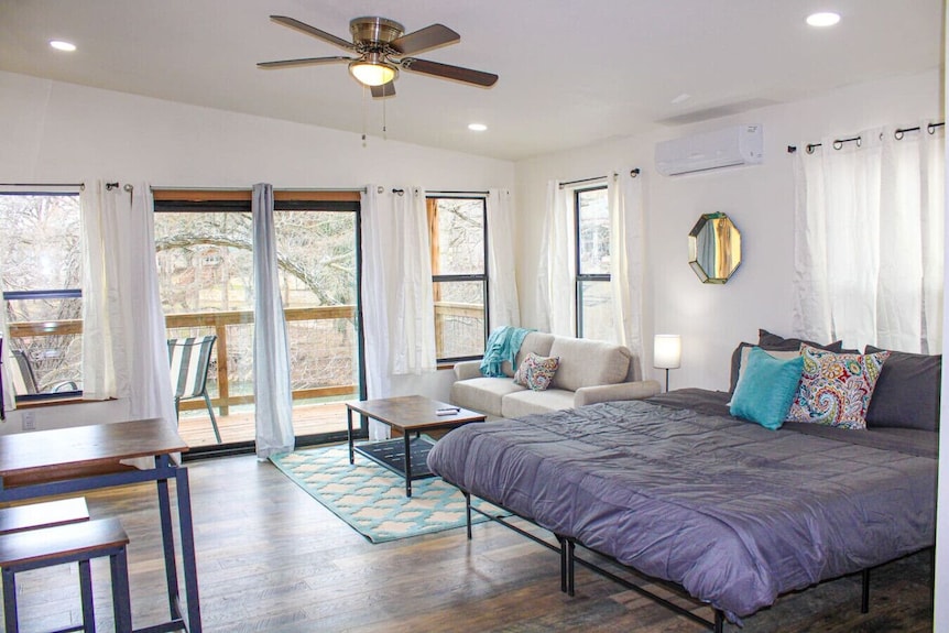 Waterfront Sky Cabin #4 By Best Texas Travel - Canyon Lake, TX