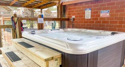 Safari Cabin B Summar