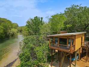 Exterior - Waterfront Sky Cabin 3 (New Braunfels)