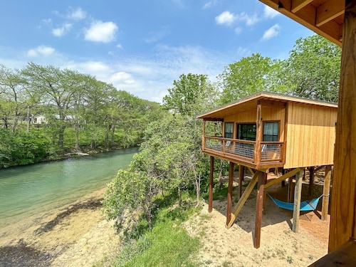 Waterfront Sky Cabin 3