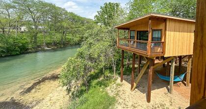 Waterfront Sky Cabin 3