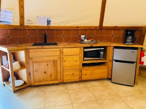 冰箱、微波炉、炉灶、茶具/咖啡用具