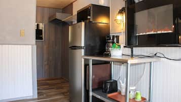 Fridge, microwave, coffee/tea maker