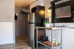 Frigorífic, microones i cafetera i tetera