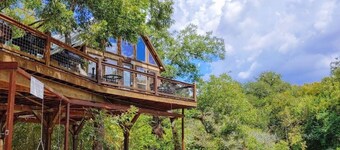 Waterfront Sweet Medicine Treehouse