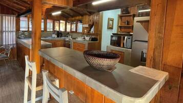 Comfort Cottage, Garden View | Private kitchen