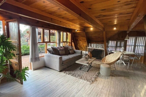 Comfort cottage, uitzicht op tuin | Woonruimte