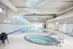 Una piscina techada
