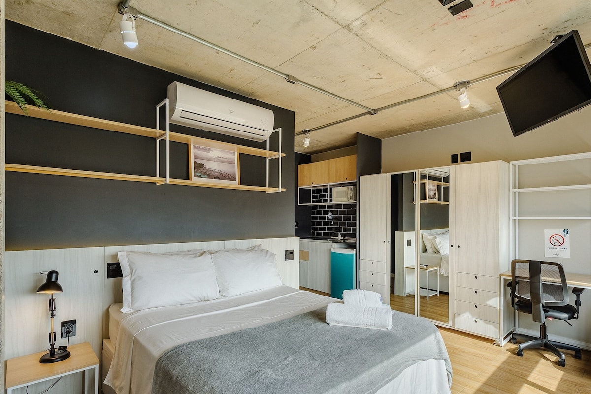 Basic Studio | Iron/ironing board, free WiFi