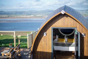 Cabin | Property grounds - Seaview Cabin Sleeps 2 -hot Tub - Parking (Cupar)