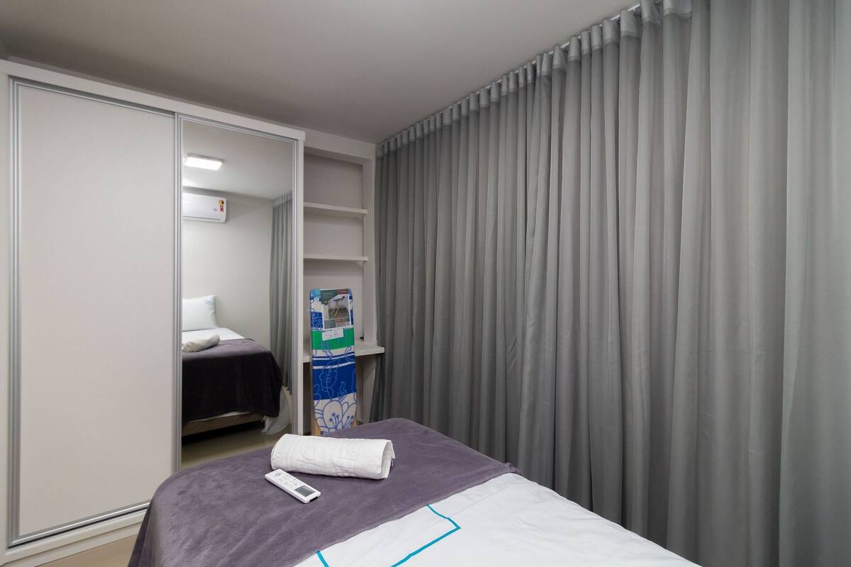 Apartment | 1 bedroom, blackout drapes, iron/ironing board, free WiFi