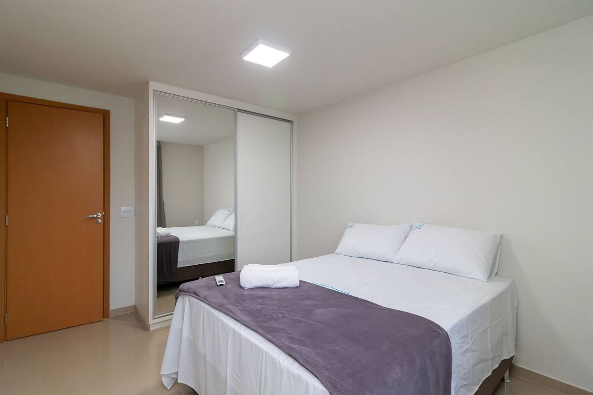 Apartment | 1 bedroom, blackout drapes, iron/ironing board, free WiFi