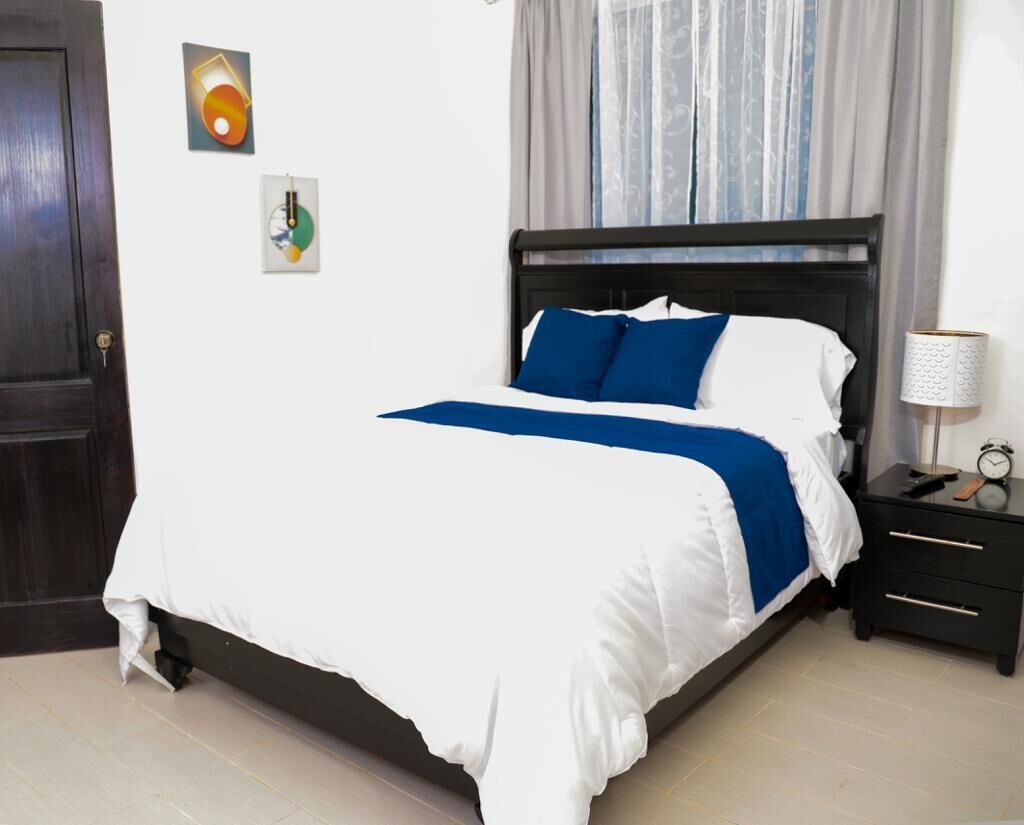 9 soverom, strykejern/-brett, wi-fi og sengetøy