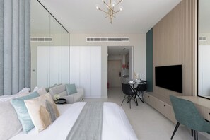 Free WiFi - Cozy studio at Westwood By IMTIAZ (Dubai)