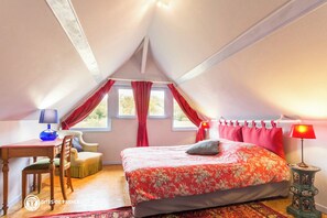 4 soverom, strykejern/-brett, reiseseng for barn og wi-fi