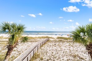 Apartment, Mehrere Betten (Shipwatch A301) | Strand | Am Strand