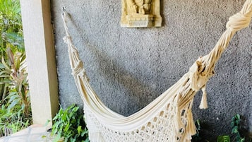 Decoración personalizada, muebles diferentes y wifi gratis