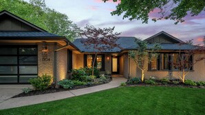 Unclassified image, 5 of 33, button - Relaxing Oasis in the Heart of Bentonville (Bentonville)