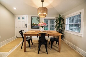Dining - Cozy cottage -Close to Downtown Camden! (Camden)