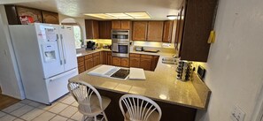 Mikrobølgeovn, ovn, kogeplade, opvaskemaskine