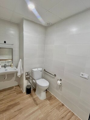 Douche, serviettes fournies