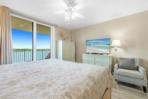 2 bedrooms, iron/ironing board, bed sheets - Compass  Point  508 (Gulf Shores)
