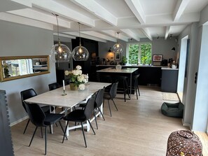 Dining - Villa med perfekt läge - bo nära havet, butiker och nå Stockholm city på 20 min. (Stockholms län)
