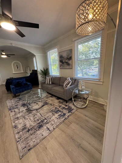 Lake Eola Thornton Park Studio with balcony